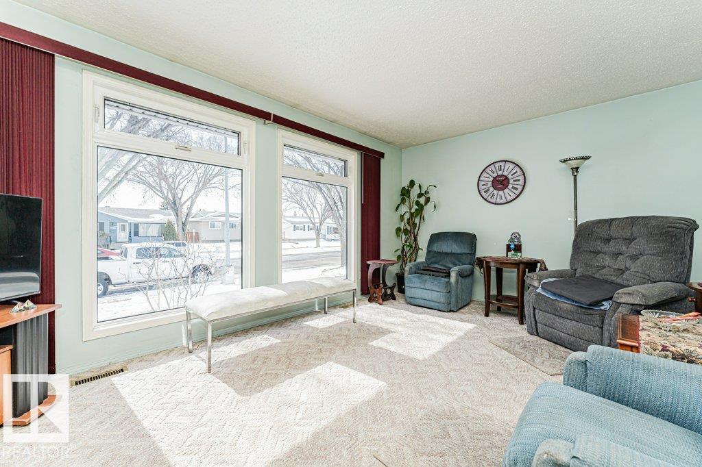 11516 145 Avenue NW, Caernarvon, Edmonton