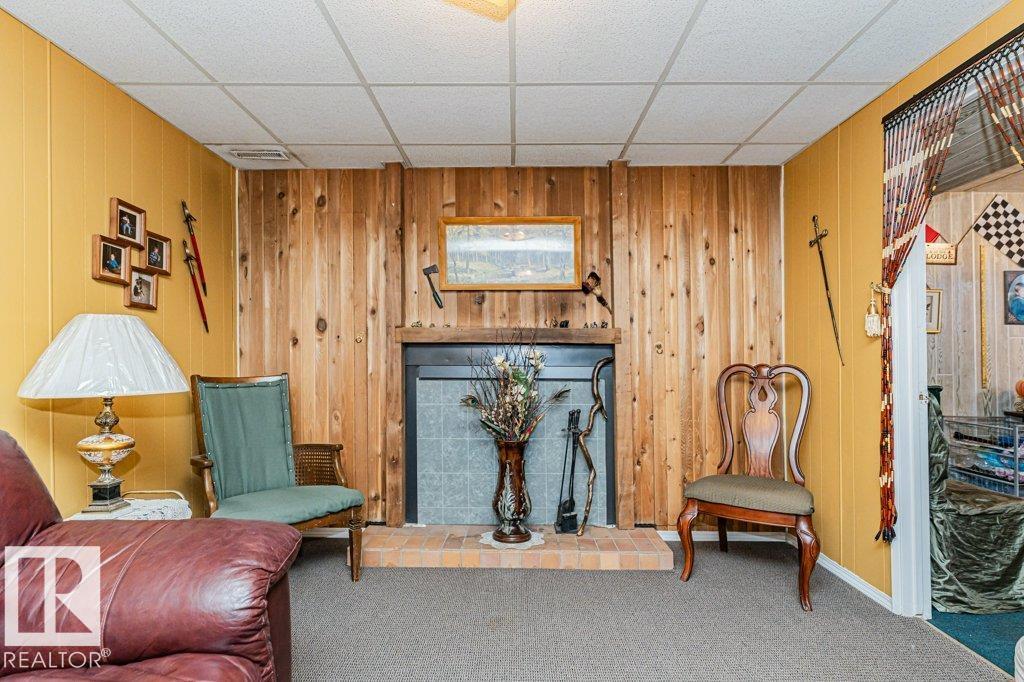 Photo 34 at 11516 145 Avenue NW, Caernarvon, Edmonton