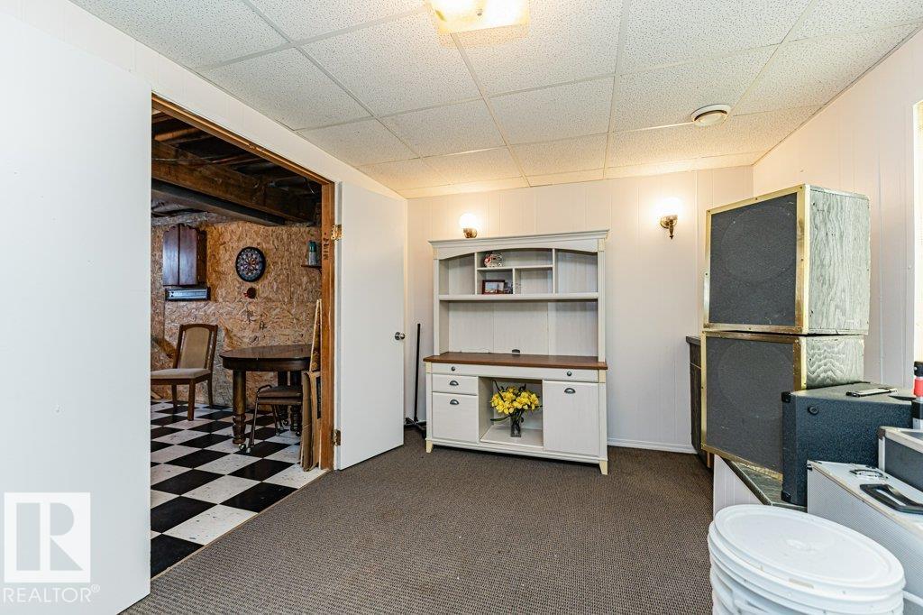 Photo 39 at 11516 145 Avenue NW, Caernarvon, Edmonton