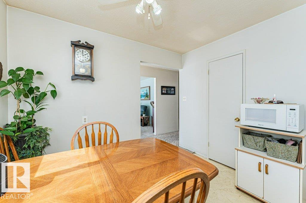 Photo 9 at 11516 145 Avenue NW, Caernarvon, Edmonton