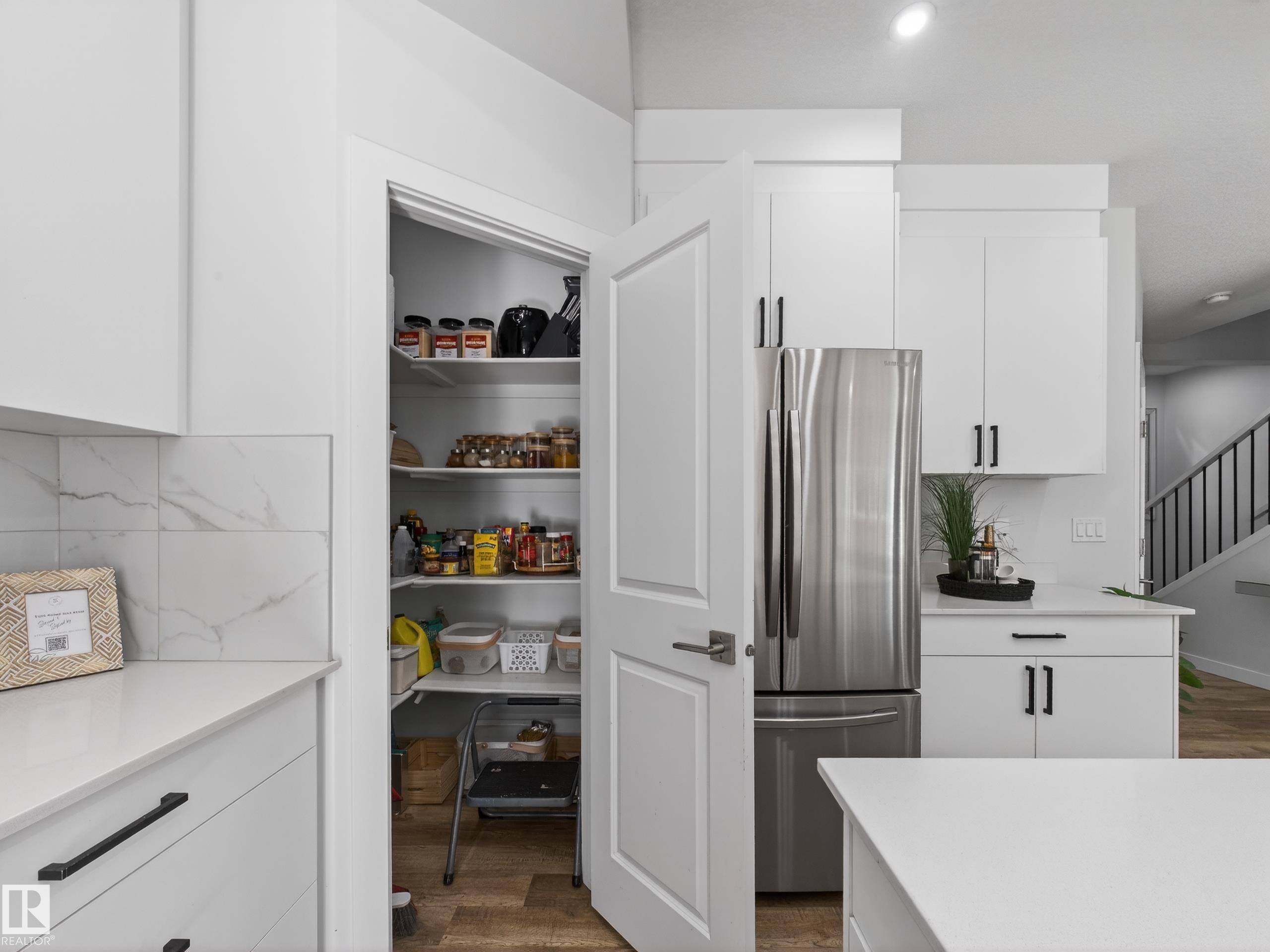 5546 Kootook Road SW, Keswick, Edmonton