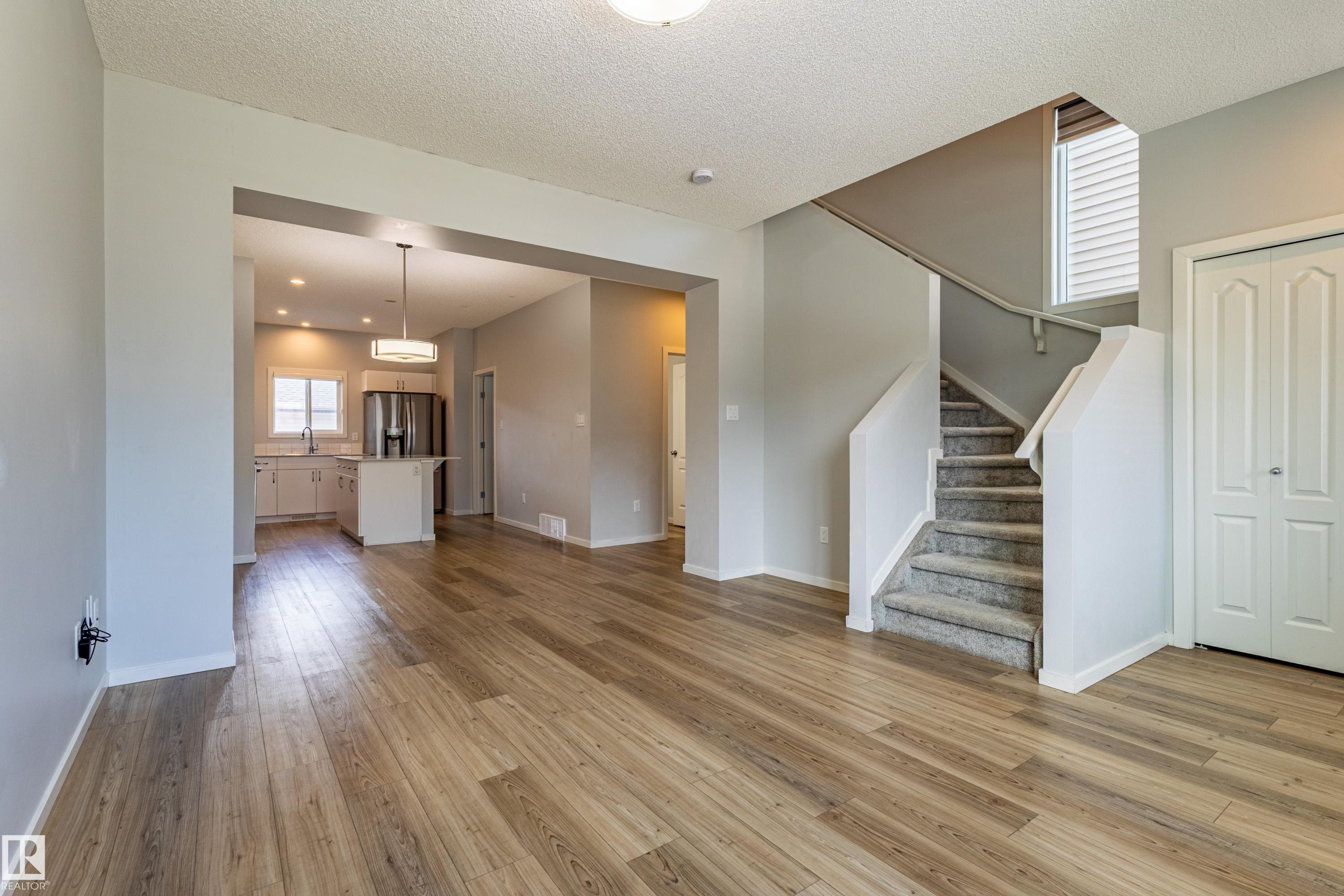 Photo 9 at 210 Desrochers Boulevard SW, Desrochers Area, Edmonton