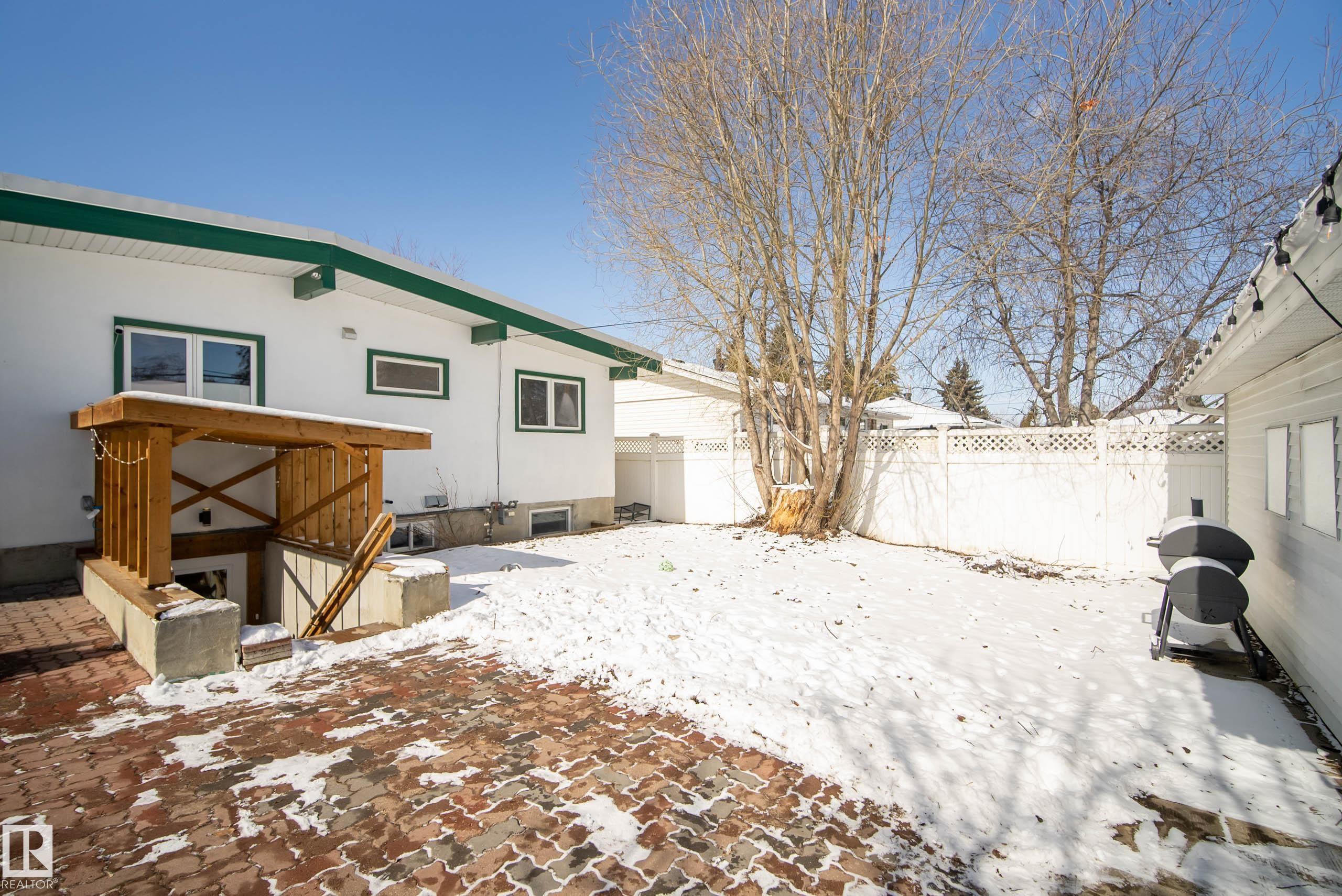 Photo 42 at 9043 52 Street NW, Ottewell, Edmonton