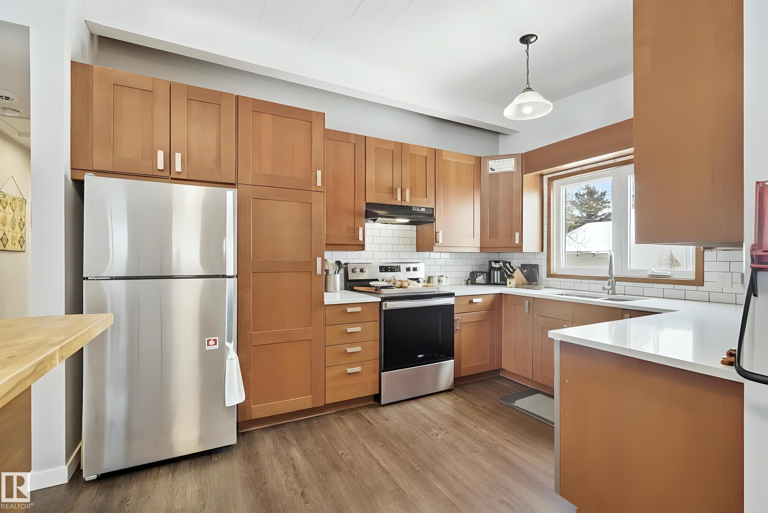 Photo 6 at 9043 52 Street NW, Ottewell, Edmonton