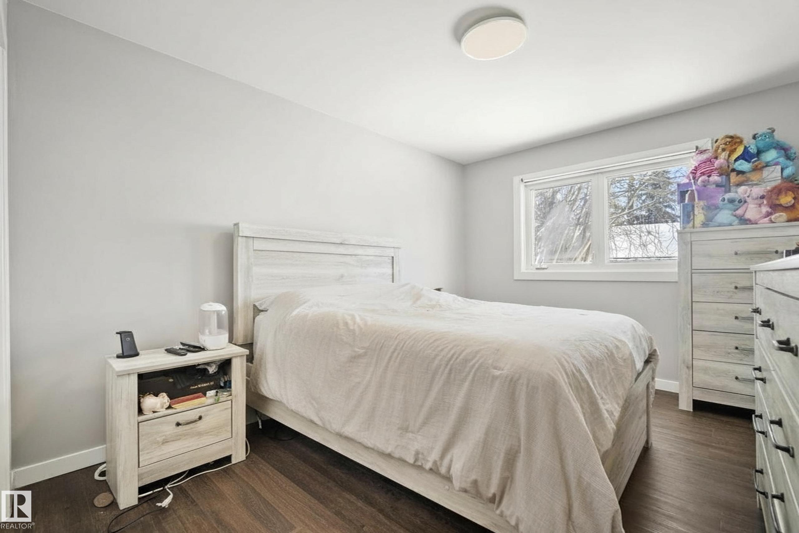 Photo 9 at 9043 52 Street NW, Ottewell, Edmonton