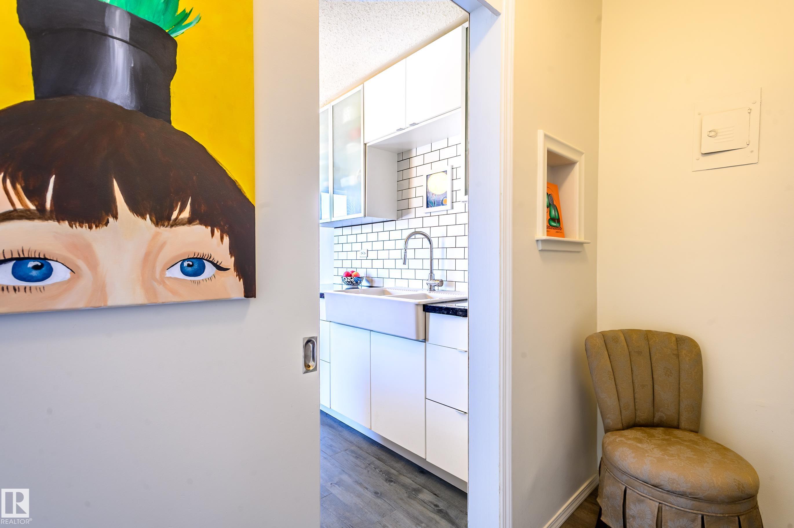 Photo 13 at 12 - 6805 112 Street NW, Parkallen, Edmonton