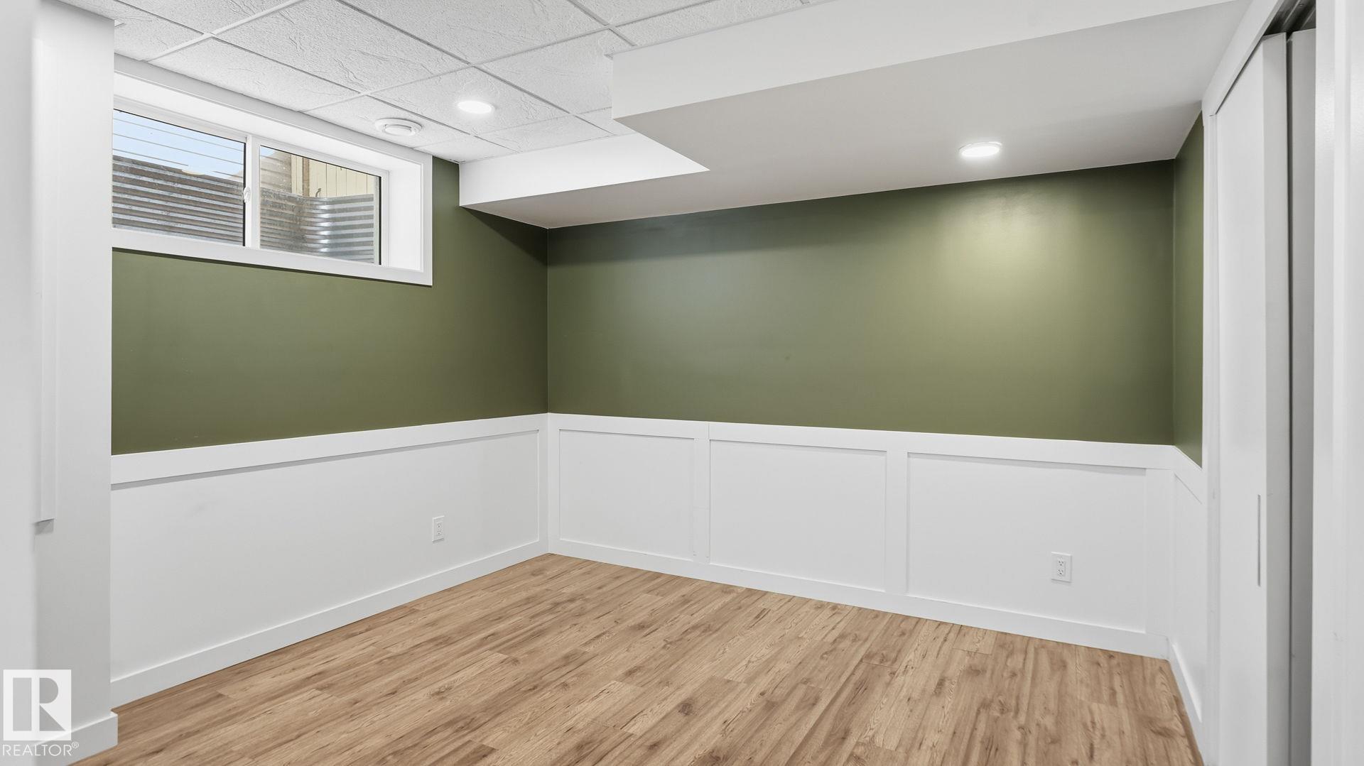 Photo 11 at 1015 162 Street SW, Glenridding Heights, Edmonton