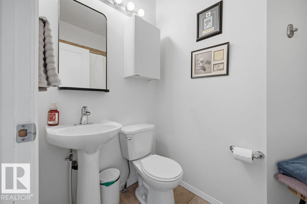 Photo 11 at 401 - 10147 112 Street NW, Wîhkwêntôwin, Edmonton