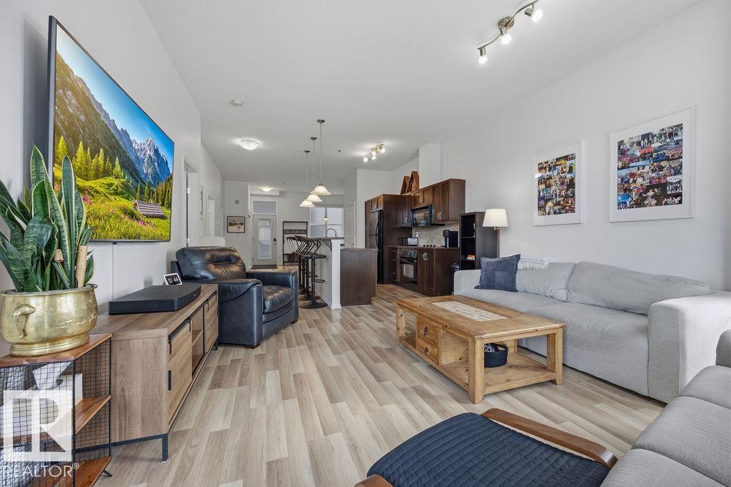 Photo 14 at 401 - 10147 112 Street NW, Wîhkwêntôwin, Edmonton