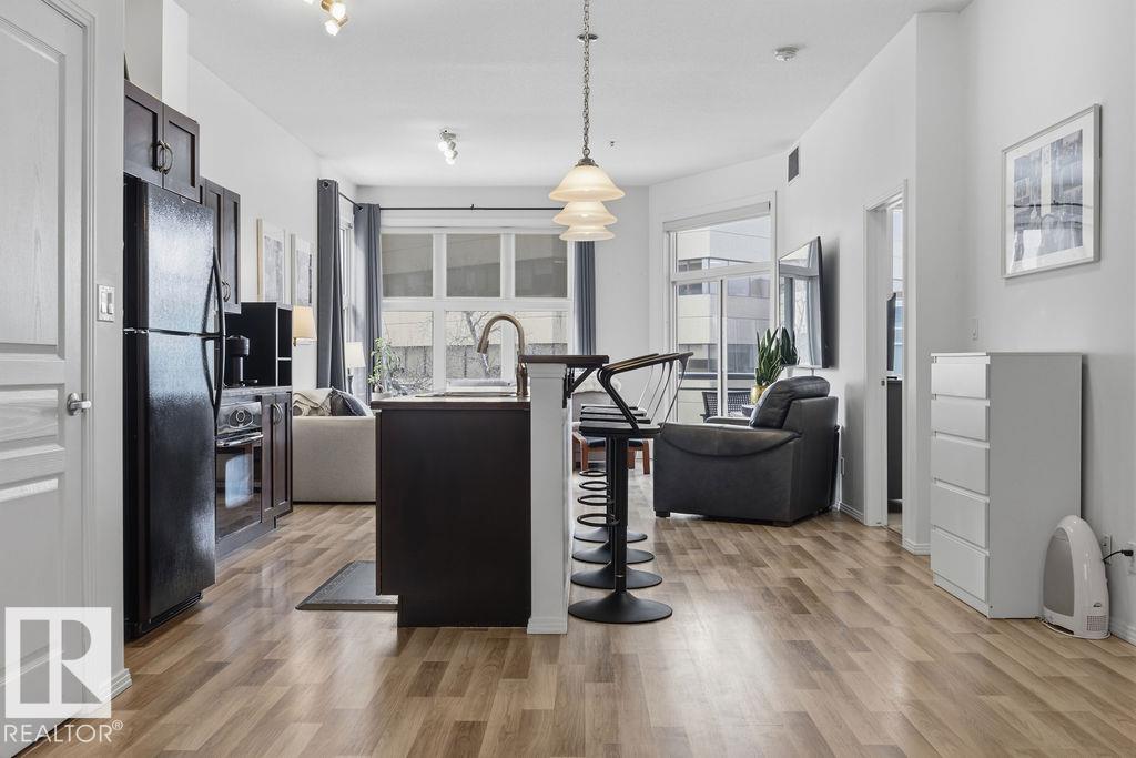 401 - 10147 112 Street NW, Wîhkwêntôwin, Edmonton