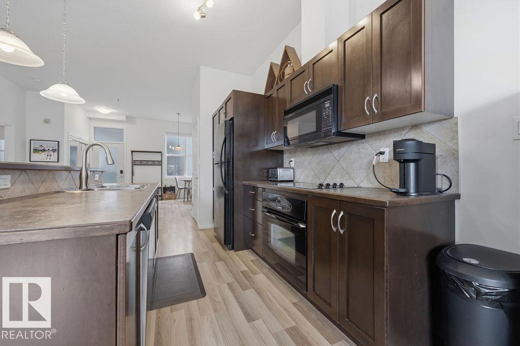 Photo 8 at 401 - 10147 112 Street NW, Wîhkwêntôwin, Edmonton