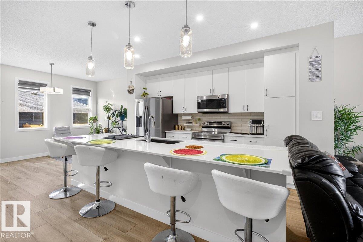 Photo 12 at 5315 22 Avenue SW, Walker, Edmonton