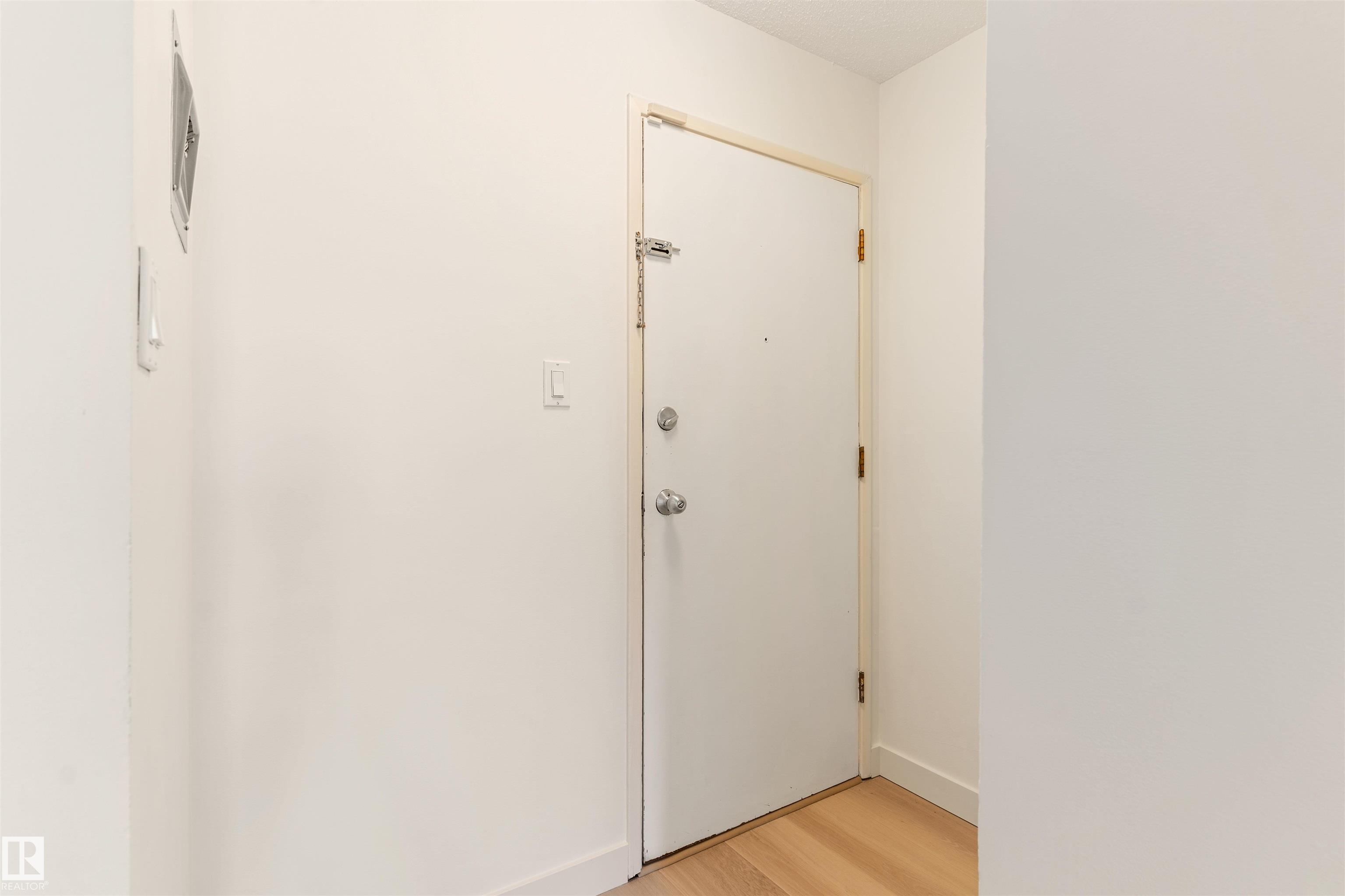 Photo 17 at 109 - 11429 124 Street NW, Inglewood, Edmonton