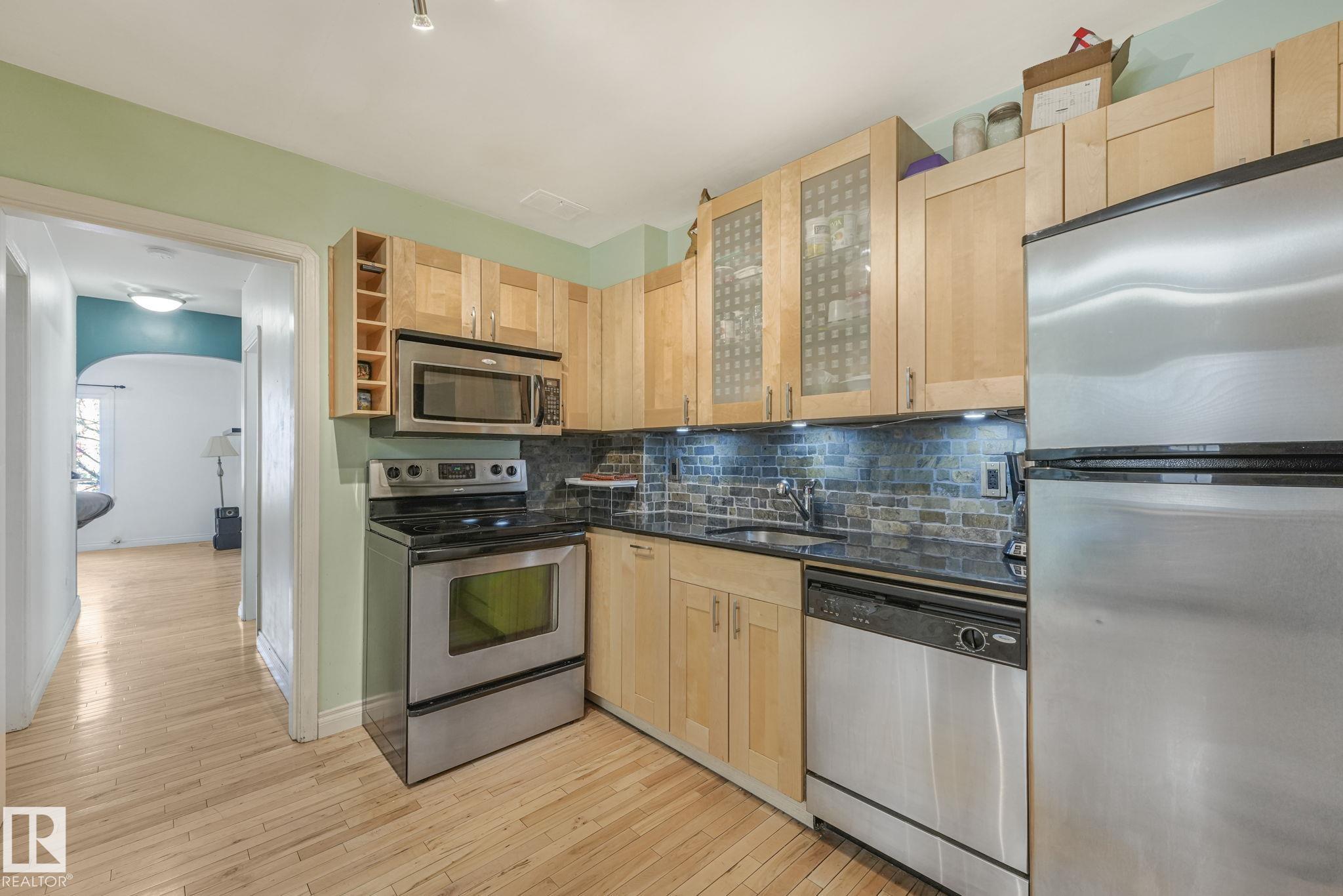 Photo 9 at 4 - 9835 82 Avenue NW, Ritchie, Edmonton