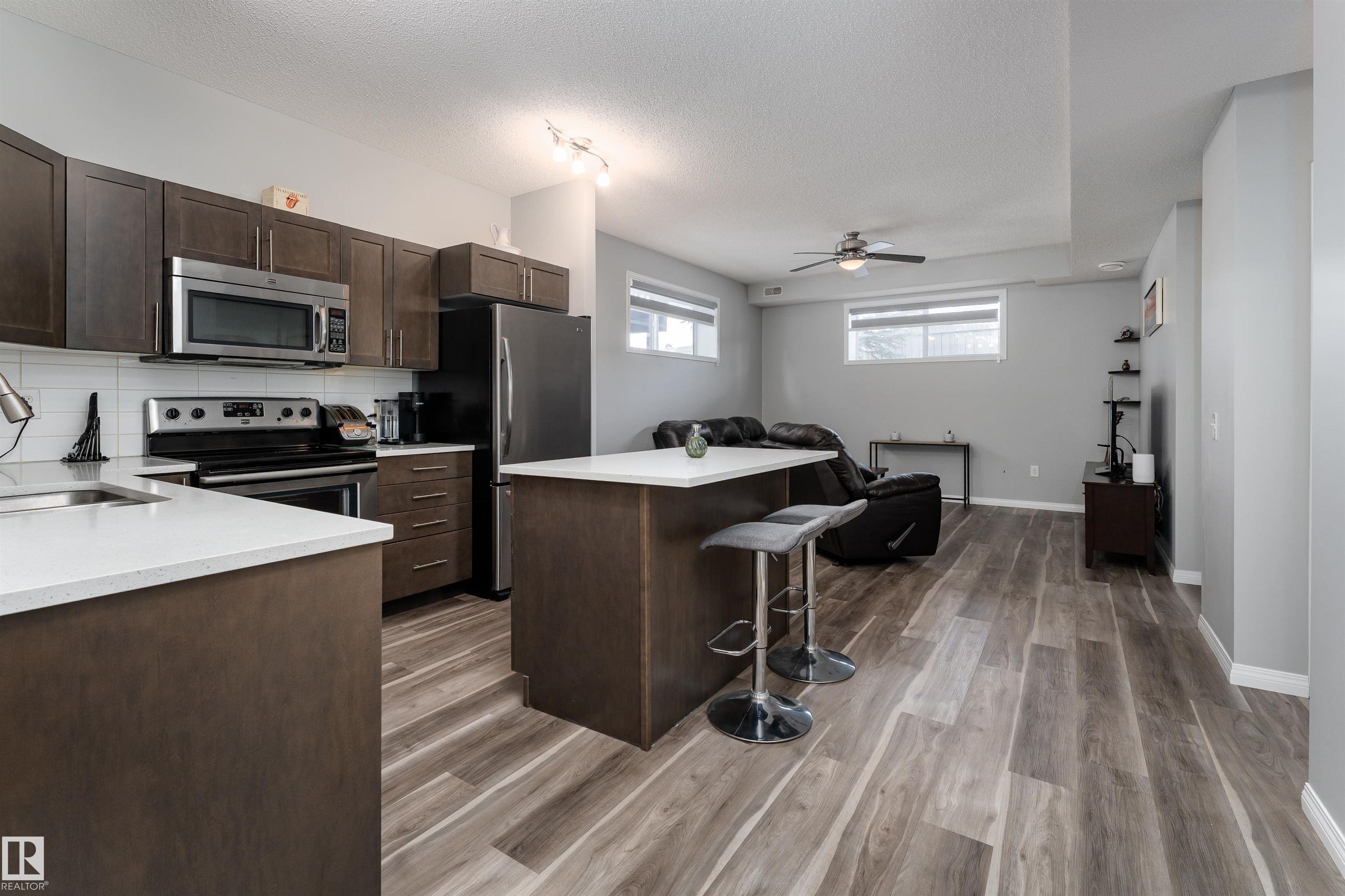 23 - 6520 2 Avenue SW, Charlesworth, Edmonton