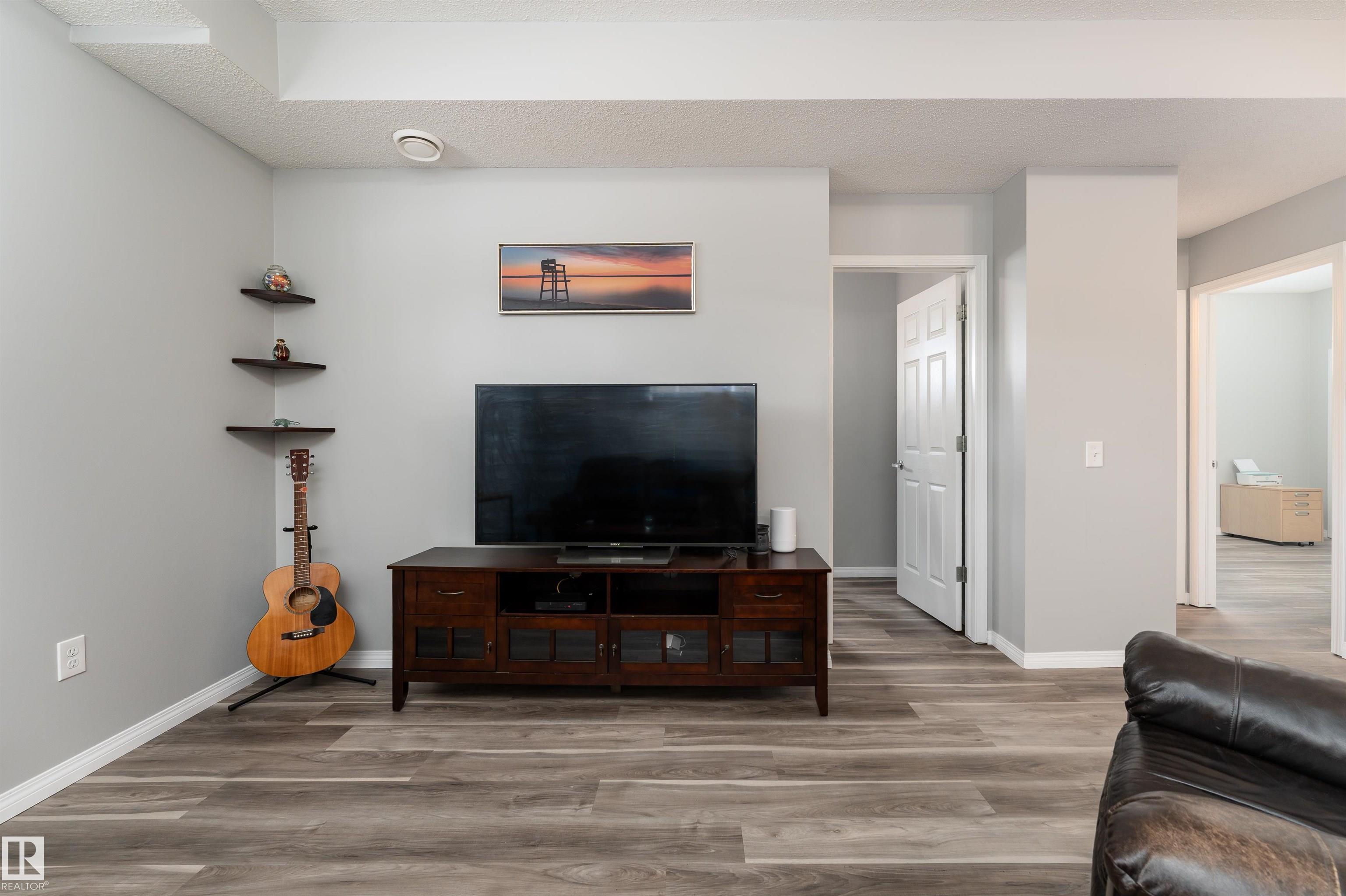 Photo 16 at 23 - 6520 2 Avenue SW, Charlesworth, Edmonton