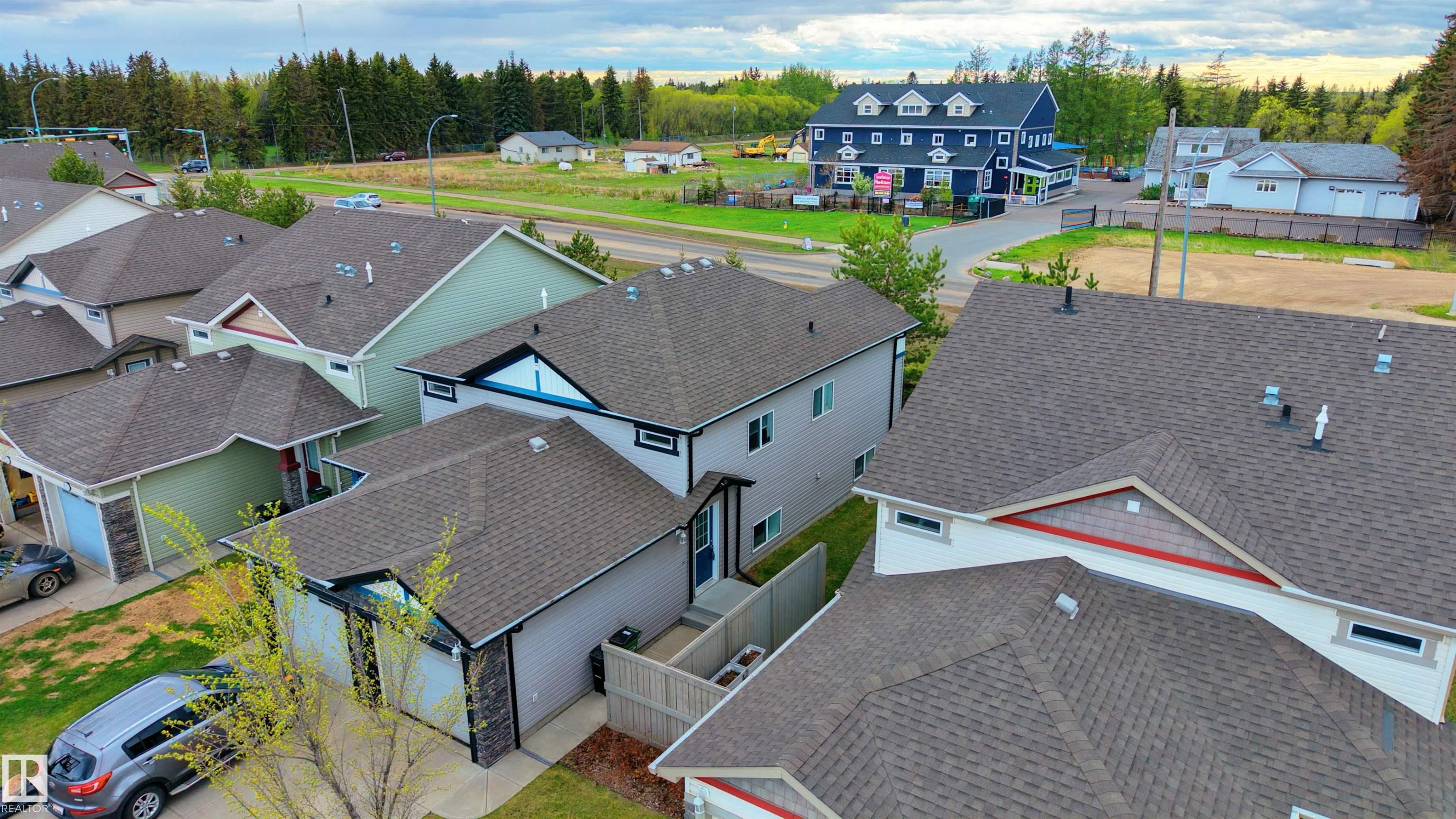 https://zimg.paragon.ice.com/ParagonImages/Property/PM/RAE/225393099/29/0/0/a7d960467a9de22492f042b6035f7020/1/a472d7c6d6c4337e07ab0f140dcdcc33/225393099-025e58b9-49bb-4034-8383-0ad6da3a82ea.JPG