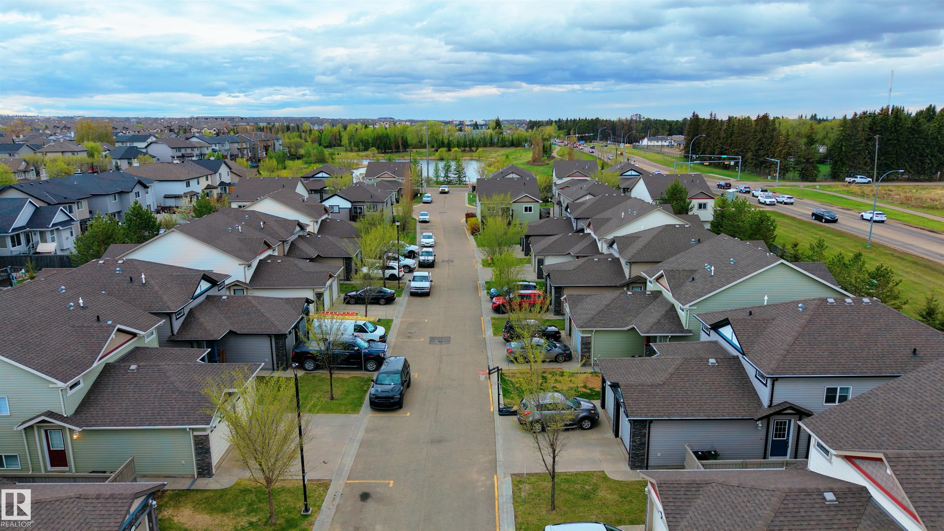 https://zimg.paragon.ice.com/ParagonImages/Property/PM/RAE/225393099/32/0/0/604cdf4566389a0295d1ec33fd2207d7/1/a472d7c6d6c4337e07ab0f140dcdcc33/225393099-51c98f16-a300-47af-b85c-a1eb1b9e0672.JPG