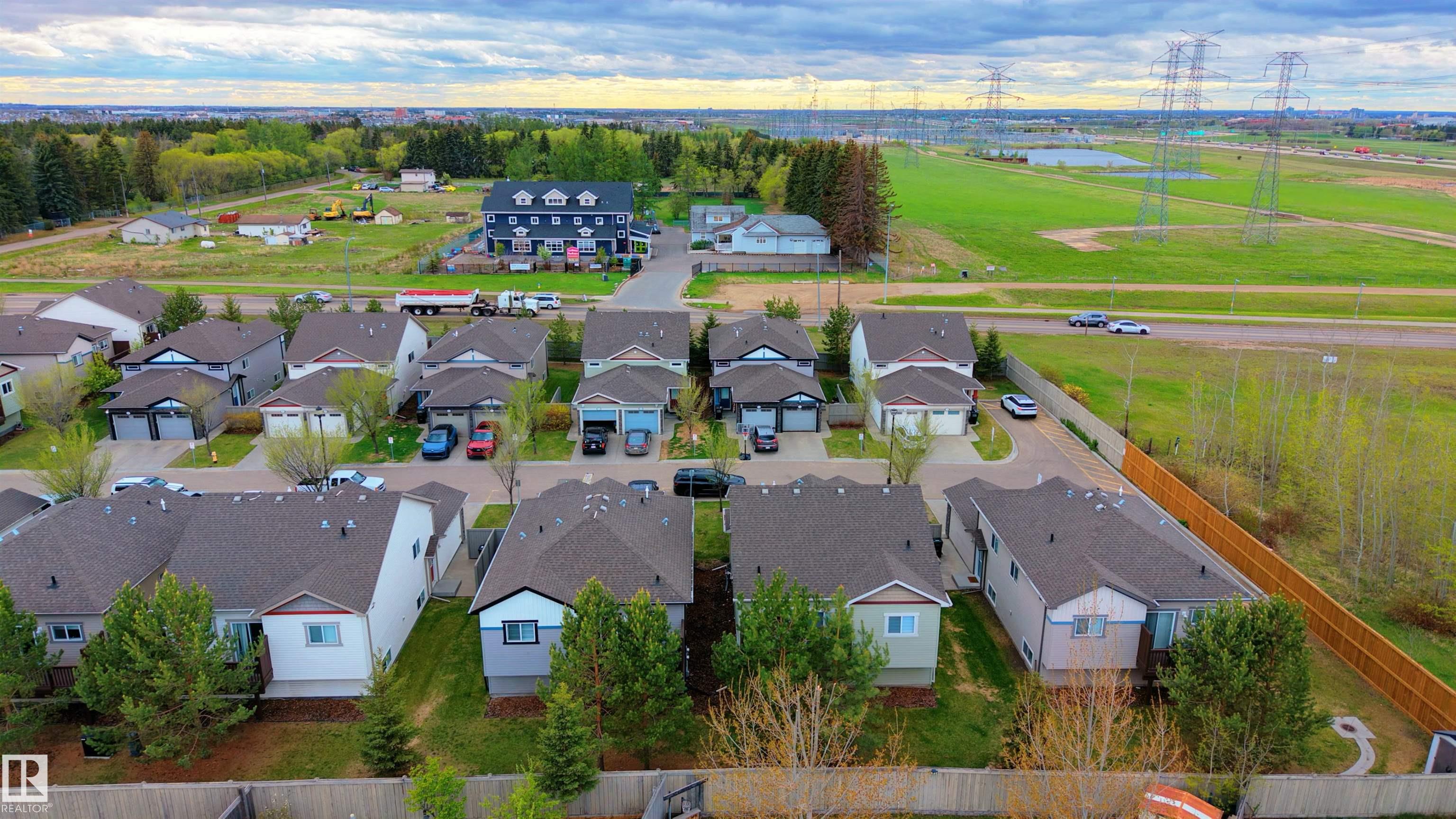 https://zimg.paragon.ice.com/ParagonImages/Property/PM/RAE/225393099/33/0/0/2c1e7ba6ee6d32db9075281dfc58ad21/1/a472d7c6d6c4337e07ab0f140dcdcc33/225393099-16725ae7-f7f0-4c40-bb0b-9da07274aec6.JPG