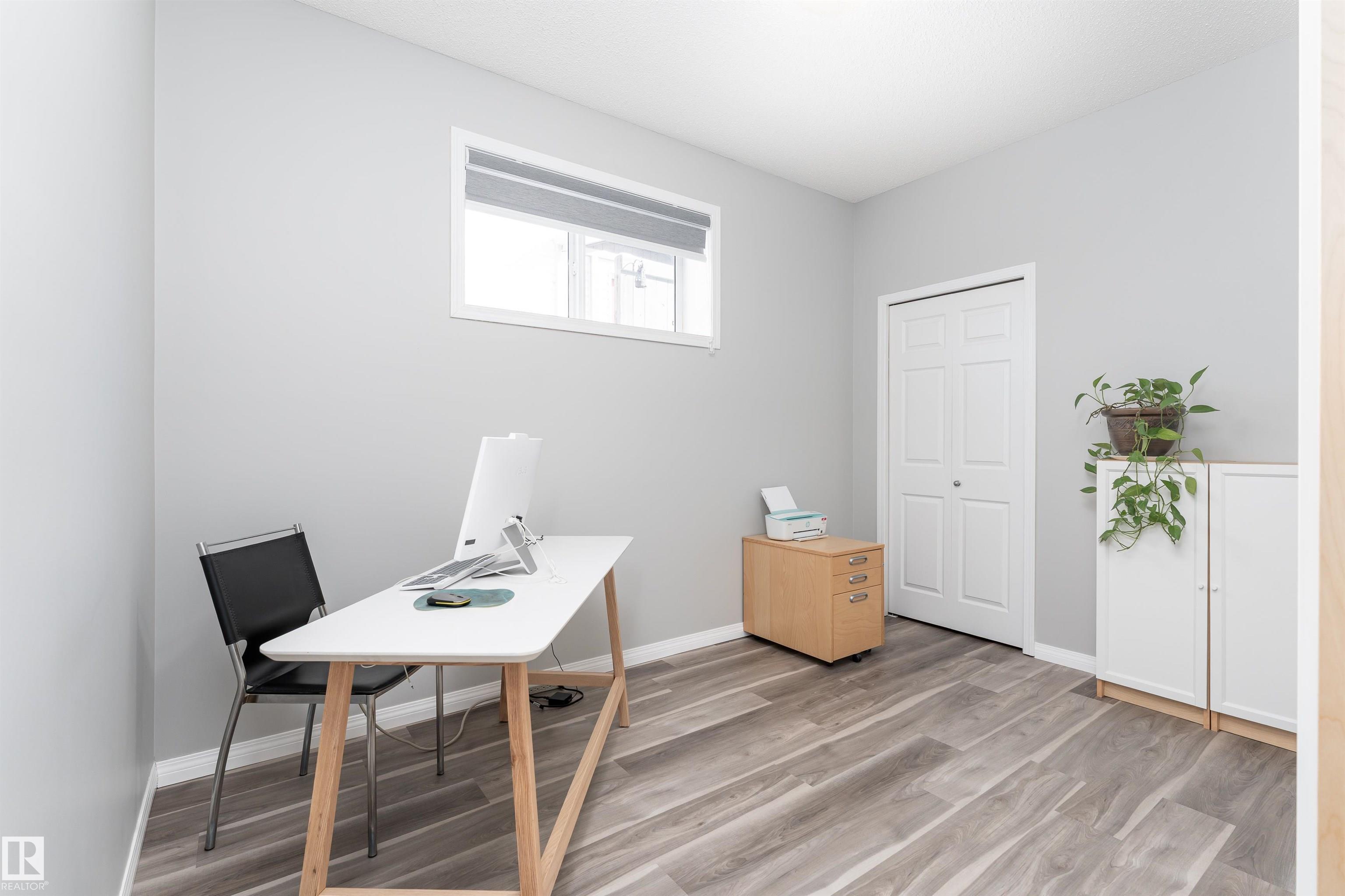 23 - 6520 2 Avenue SW, Charlesworth, Edmonton