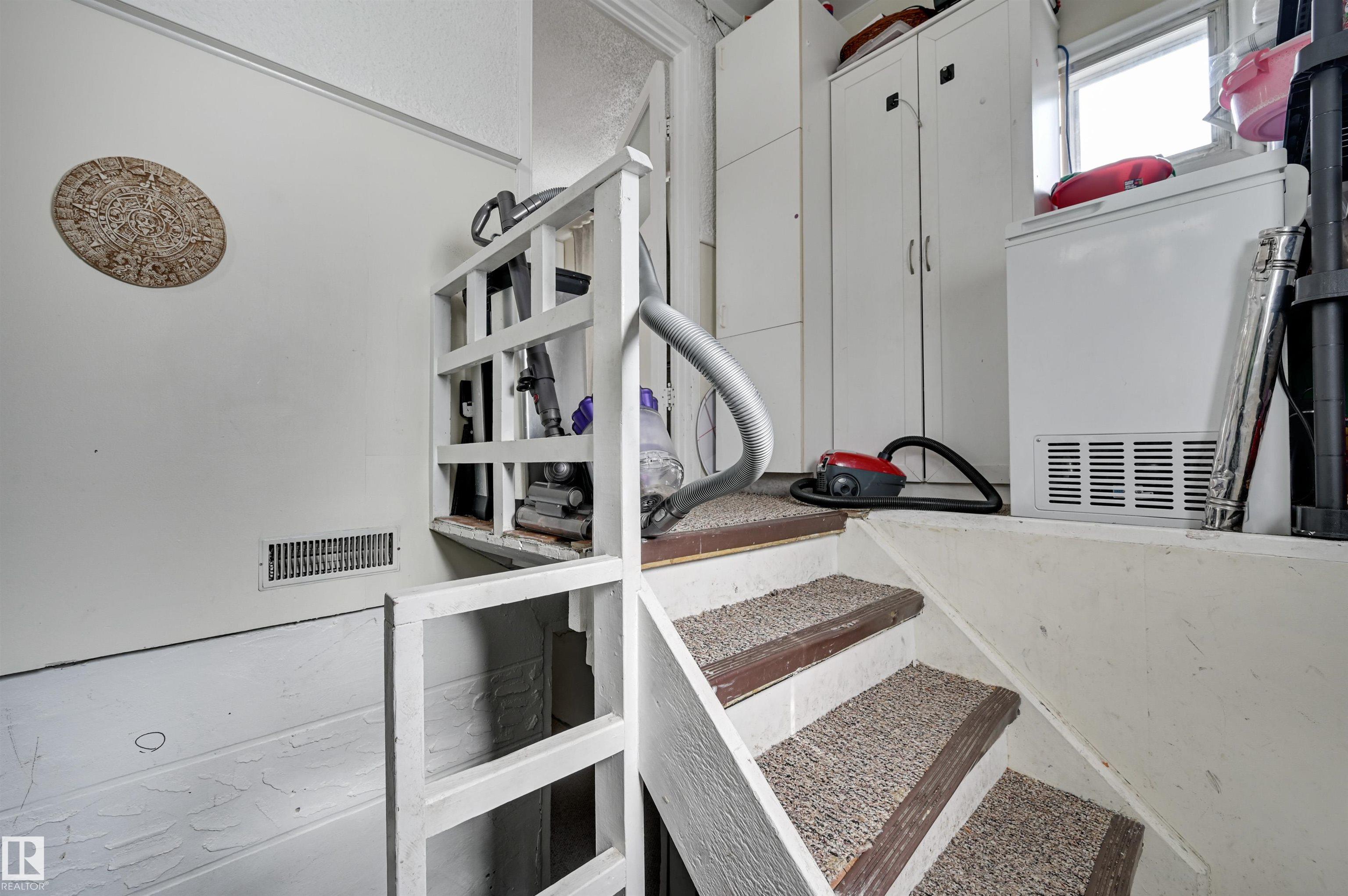 Photo 21 at 7449 83 Avenue NW, Kenilworth, Edmonton