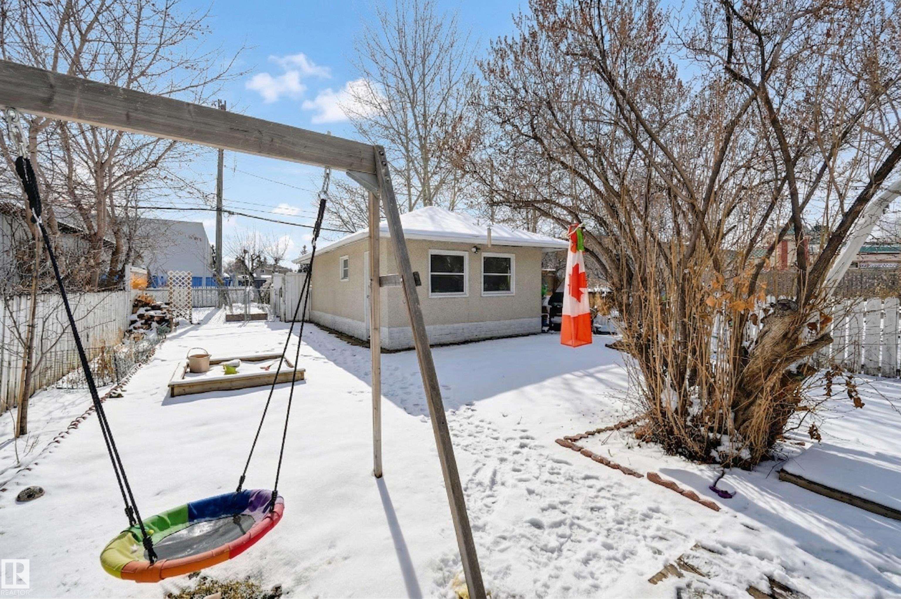 Photo 25 at 7449 83 Avenue NW, Kenilworth, Edmonton