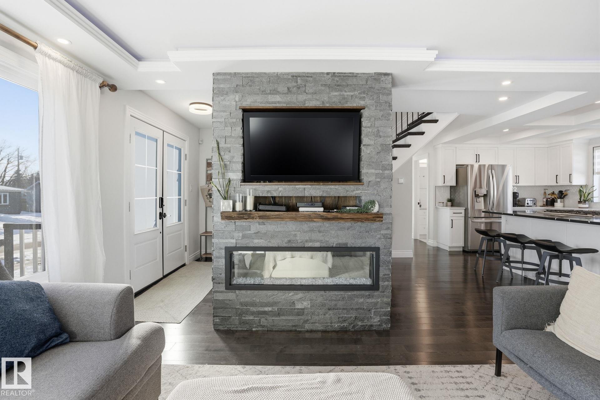 Photo 13 at 15702 86 Avenue NW, Lynnwood, Edmonton