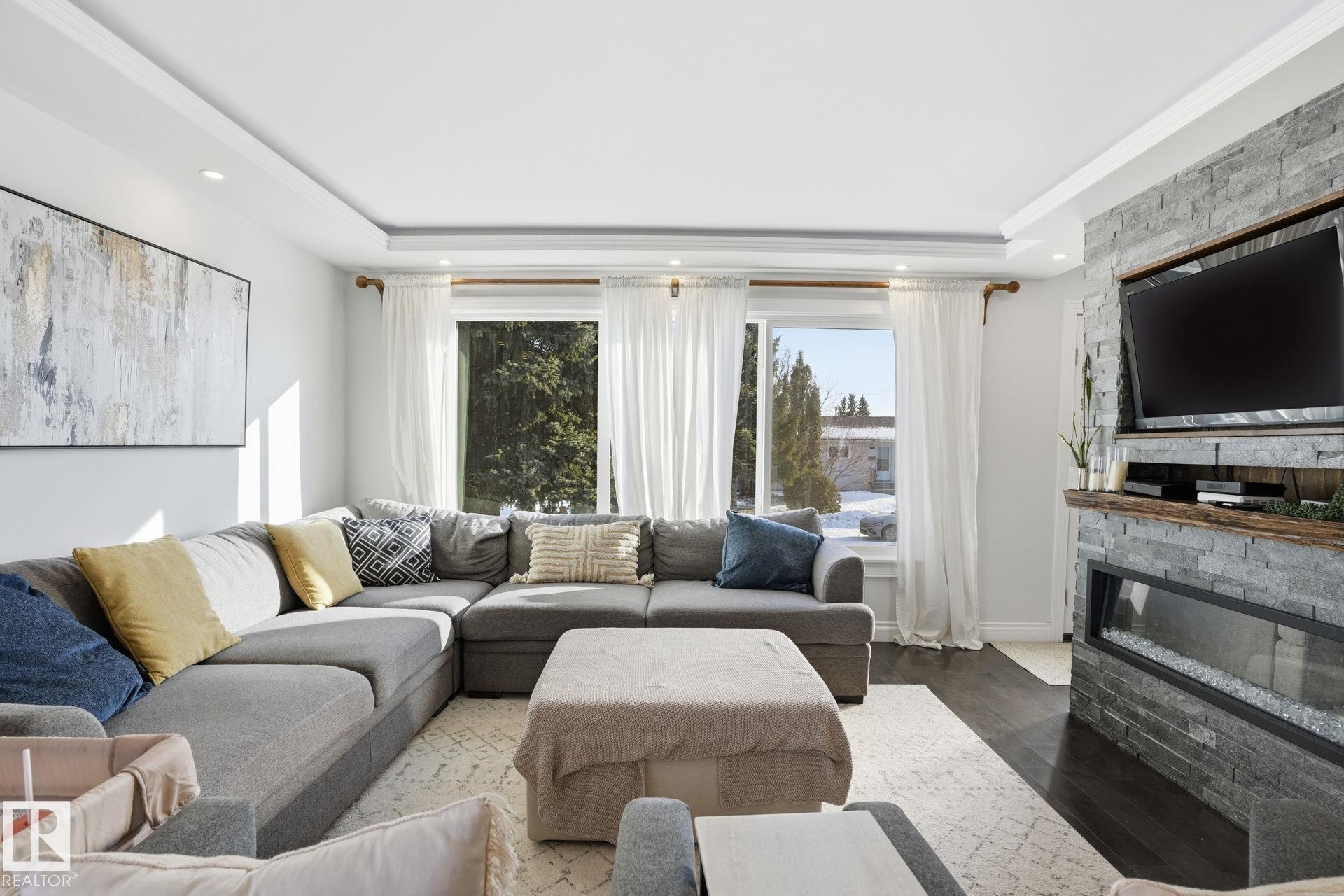 Photo 15 at 15702 86 Avenue NW, Lynnwood, Edmonton