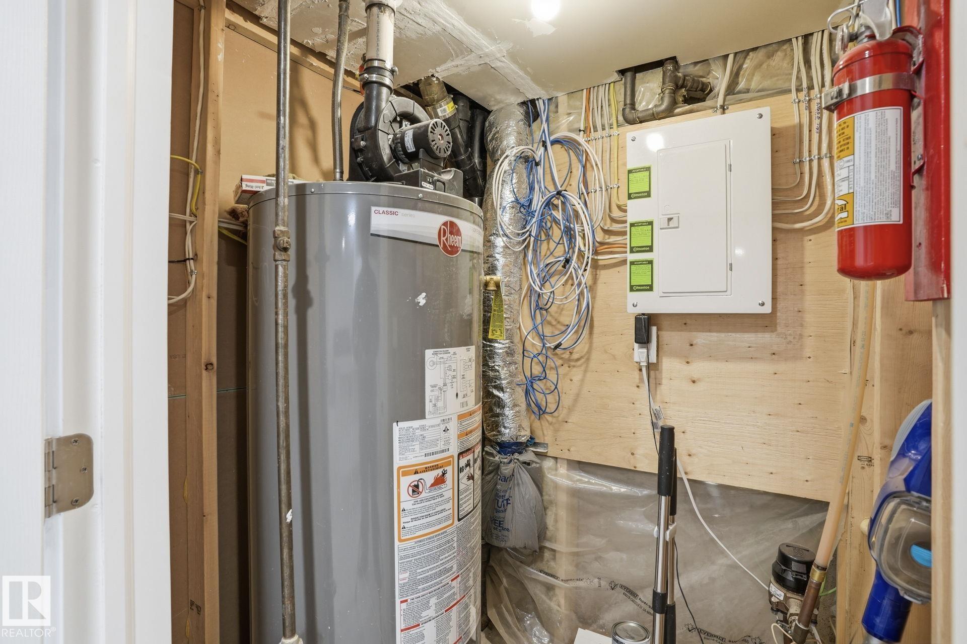 Photo 34 at 15702 86 Avenue NW, Lynnwood, Edmonton