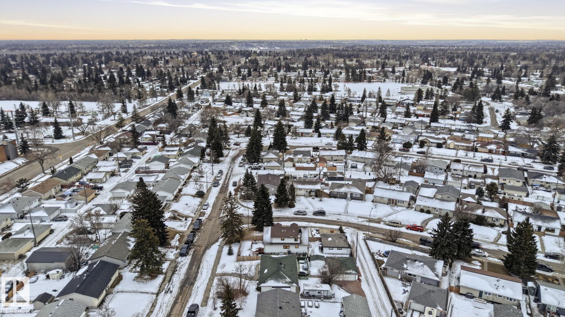 Photo 43 at 15702 86 Avenue NW, Lynnwood, Edmonton