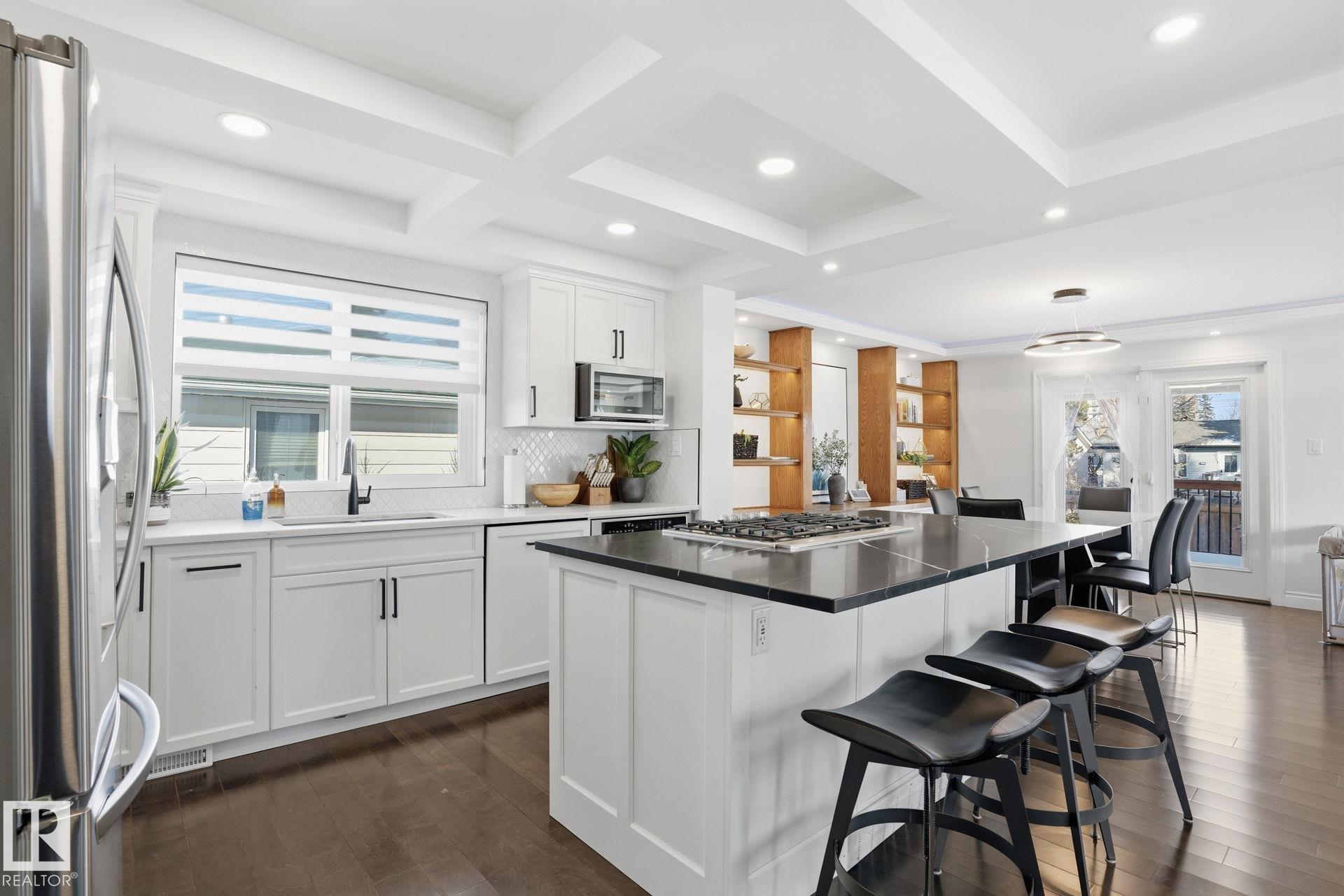 Photo 7 at 15702 86 Avenue NW, Lynnwood, Edmonton