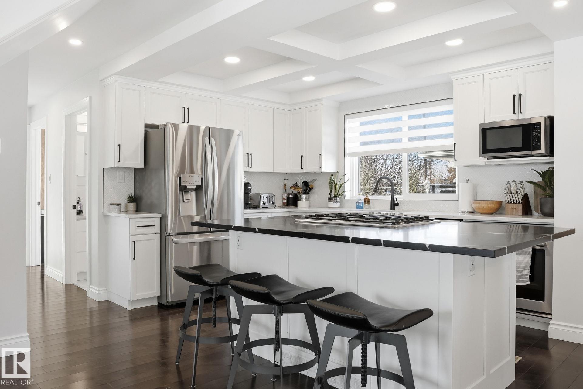 Photo 9 at 15702 86 Avenue NW, Lynnwood, Edmonton