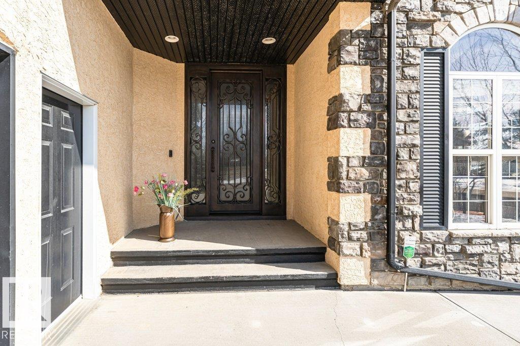 304 Caldwell Close NW, Cameron Heights, Edmonton