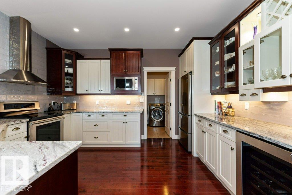 Photo 11 at 304 Caldwell Close NW, Cameron Heights, Edmonton