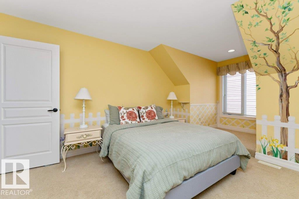 Photo 28 at 304 Caldwell Close NW, Cameron Heights, Edmonton