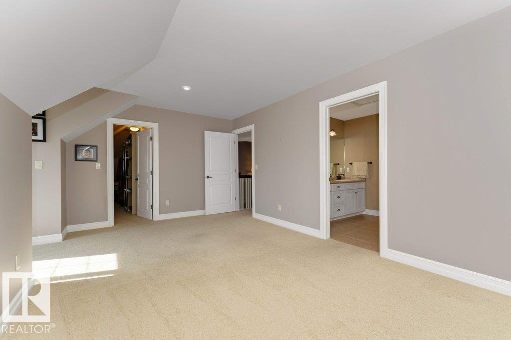 Photo 33 at 304 Caldwell Close NW, Cameron Heights, Edmonton