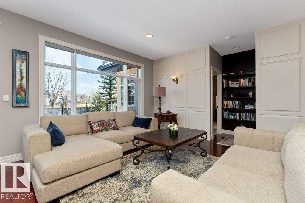 Photo 7 at 304 Caldwell Close NW, Cameron Heights, Edmonton