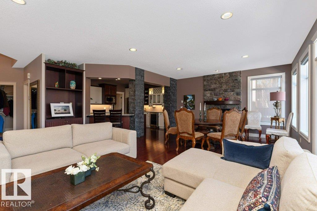 Photo 8 at 304 Caldwell Close NW, Cameron Heights, Edmonton