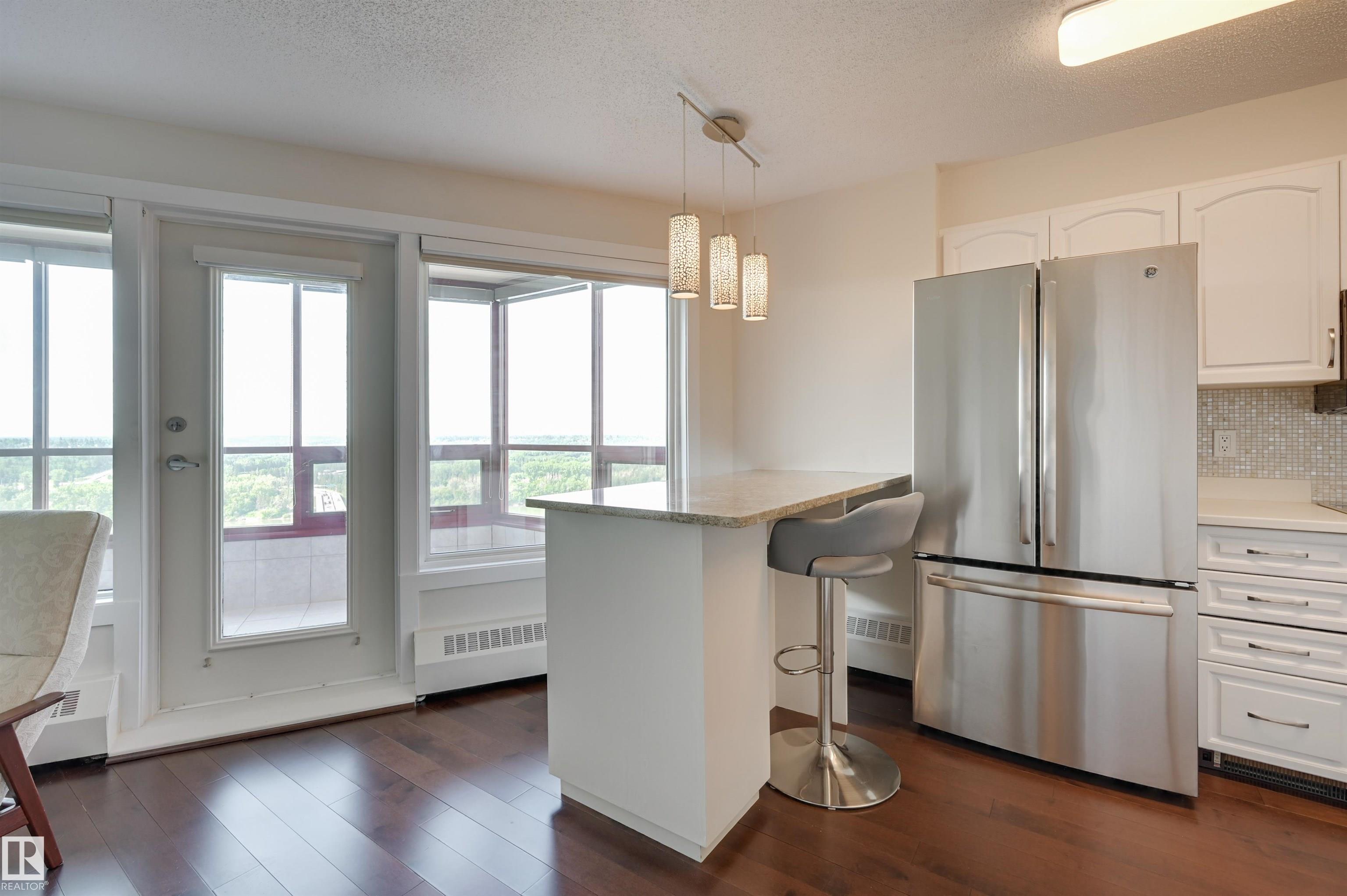 Photo 17 at 1003 - 12319 Jasper Avenue NW, Wîhkwêntôwin, Edmonton