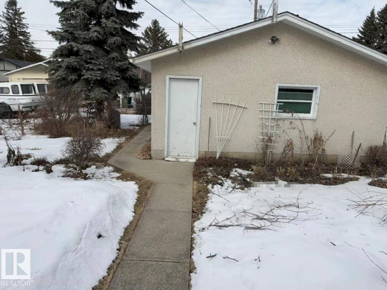 10716 52 Avenue NW, Pleasantview, Edmonton