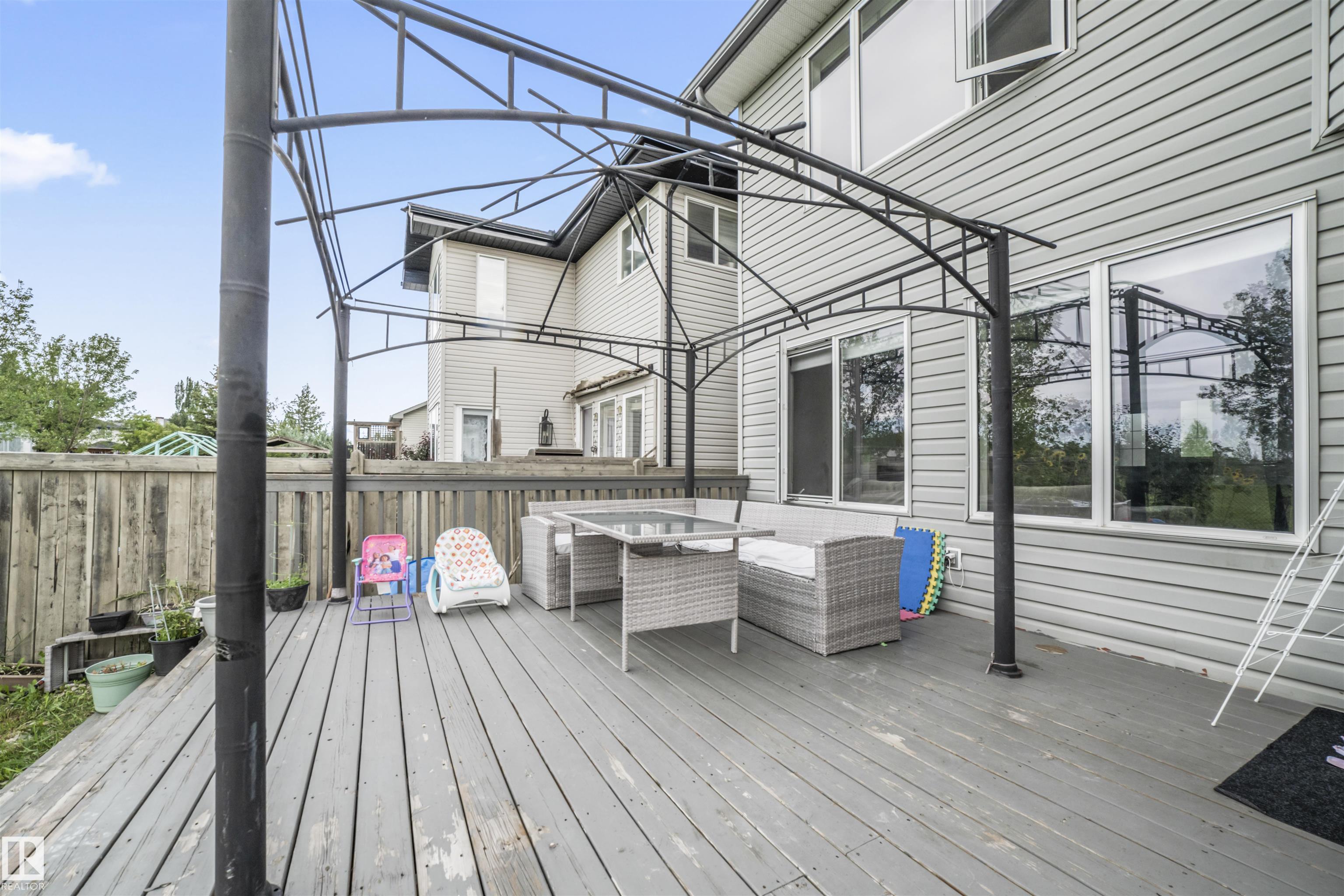 Photo 11 at 324 79 Street SW, Ellerslie, Edmonton