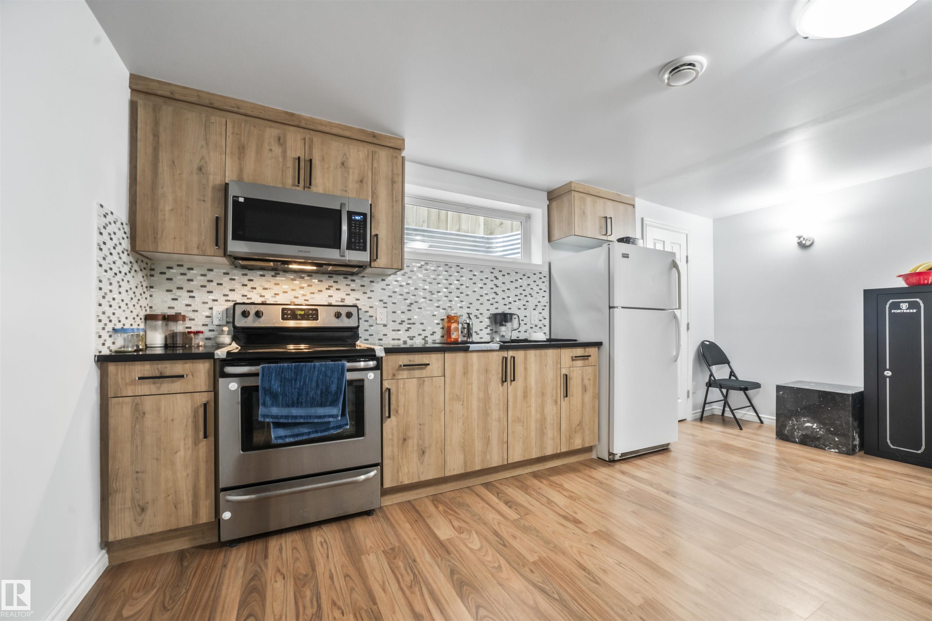 Photo 43 at 324 79 Street SW, Ellerslie, Edmonton