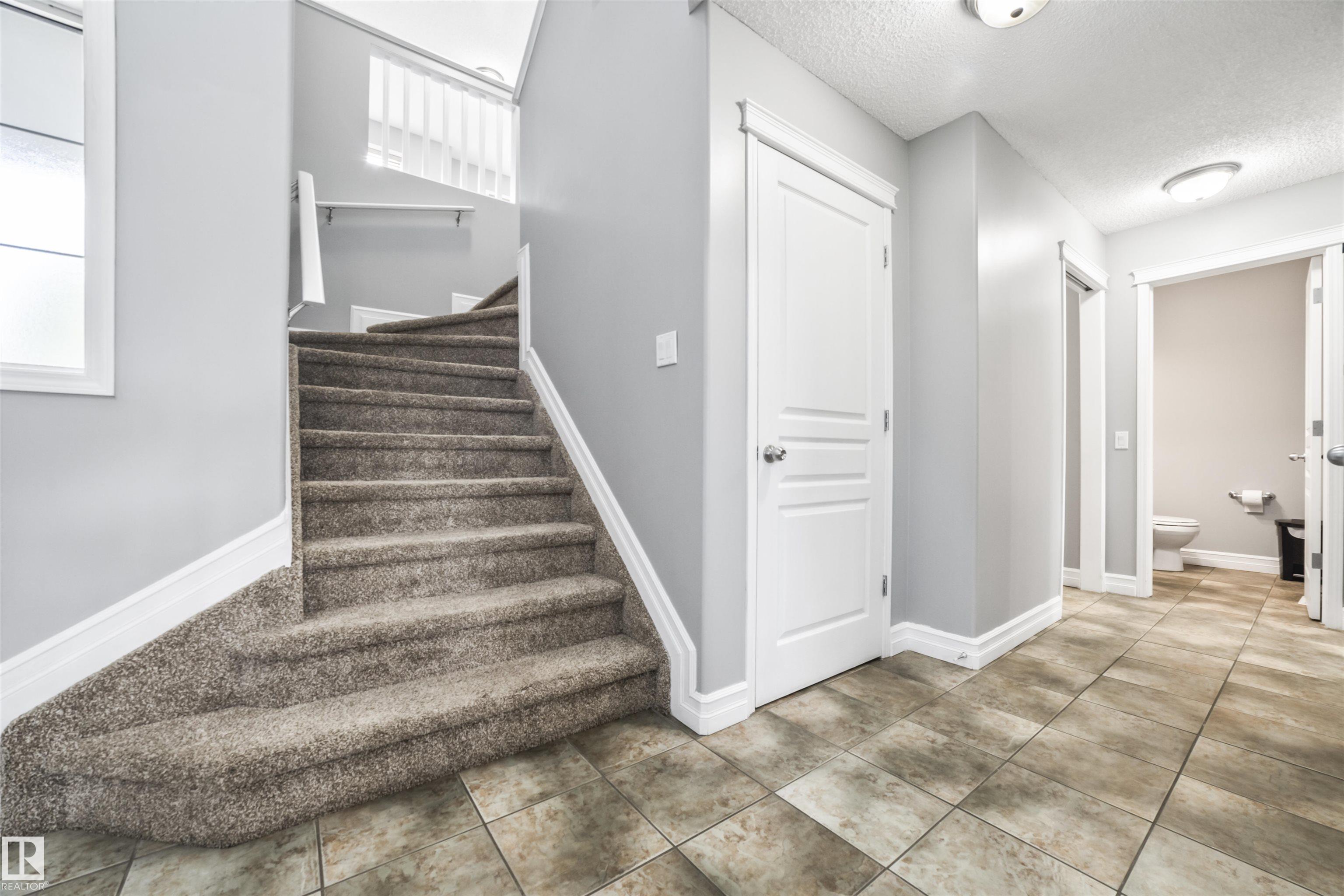 Photo 6 at 324 79 Street SW, Ellerslie, Edmonton