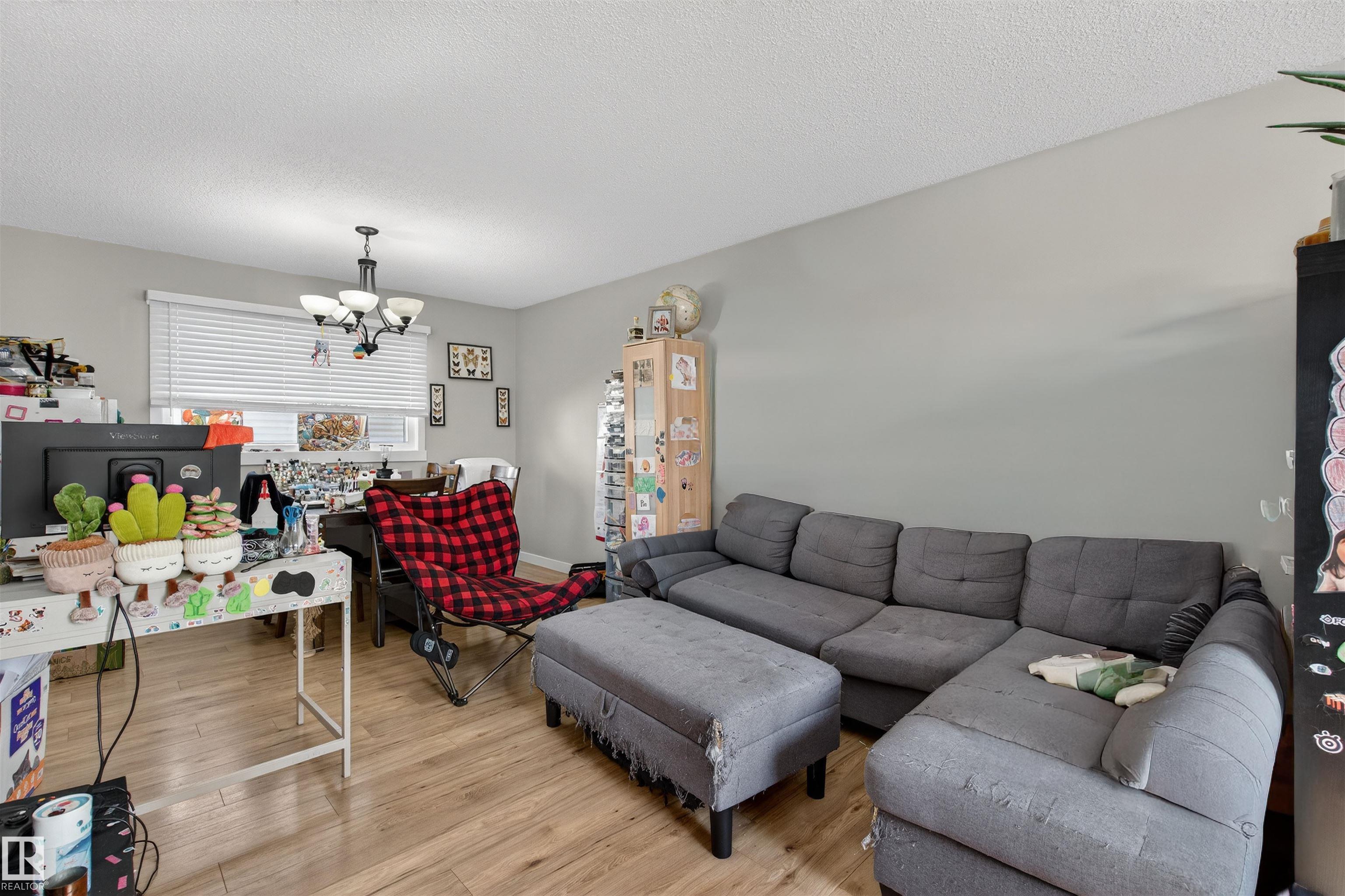 8704 136 Avenue NW, Glengarry, Edmonton