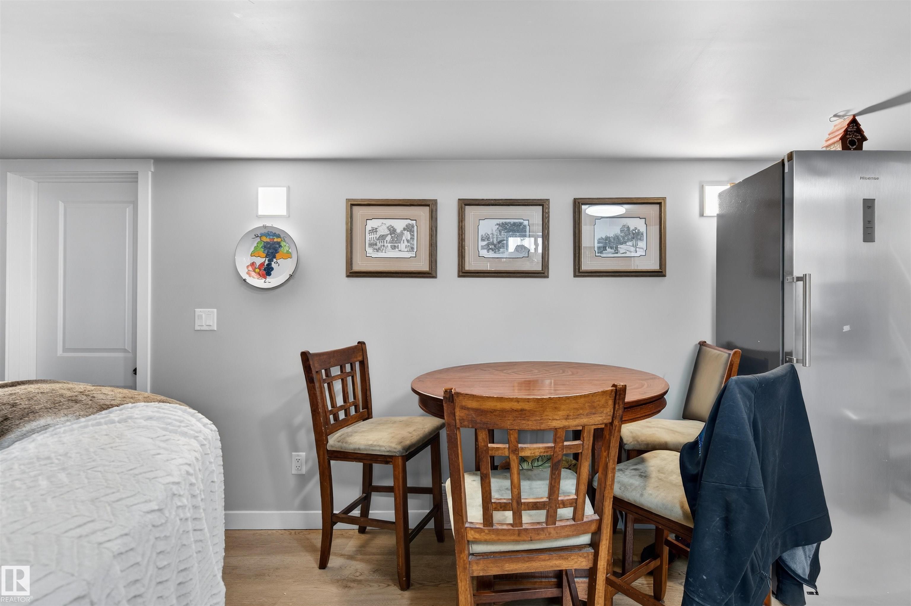 Photo 25 at 8704 136 Avenue NW, Glengarry, Edmonton