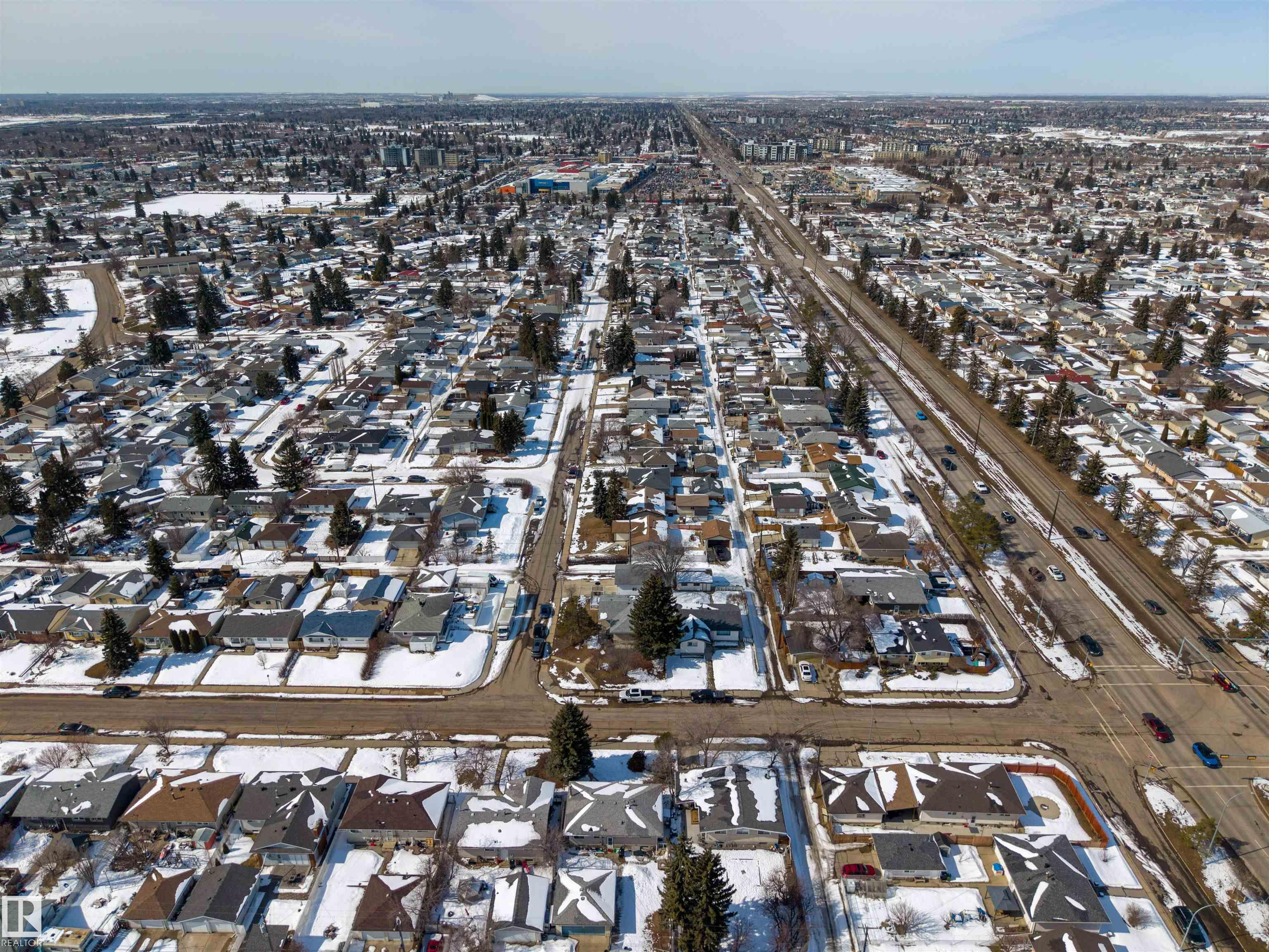 Photo 41 at 8704 136 Avenue NW, Glengarry, Edmonton