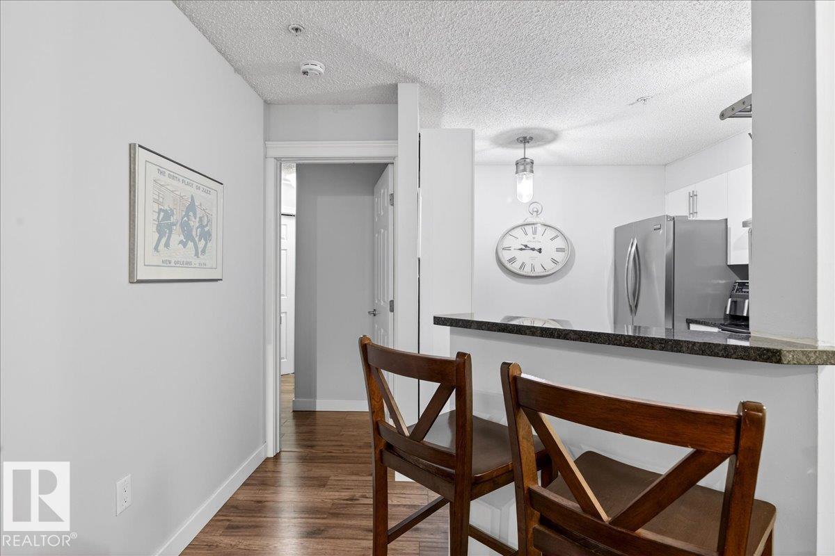 Photo 13 at 307 - 11716 100 Avenue NW, Wîhkwêntôwin, Edmonton
