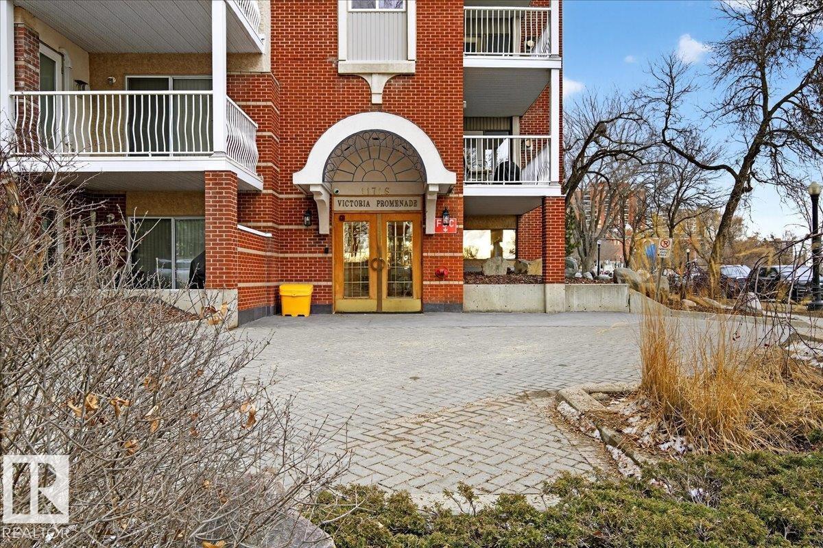 Photo 6 at 307 - 11716 100 Avenue NW, Wîhkwêntôwin, Edmonton