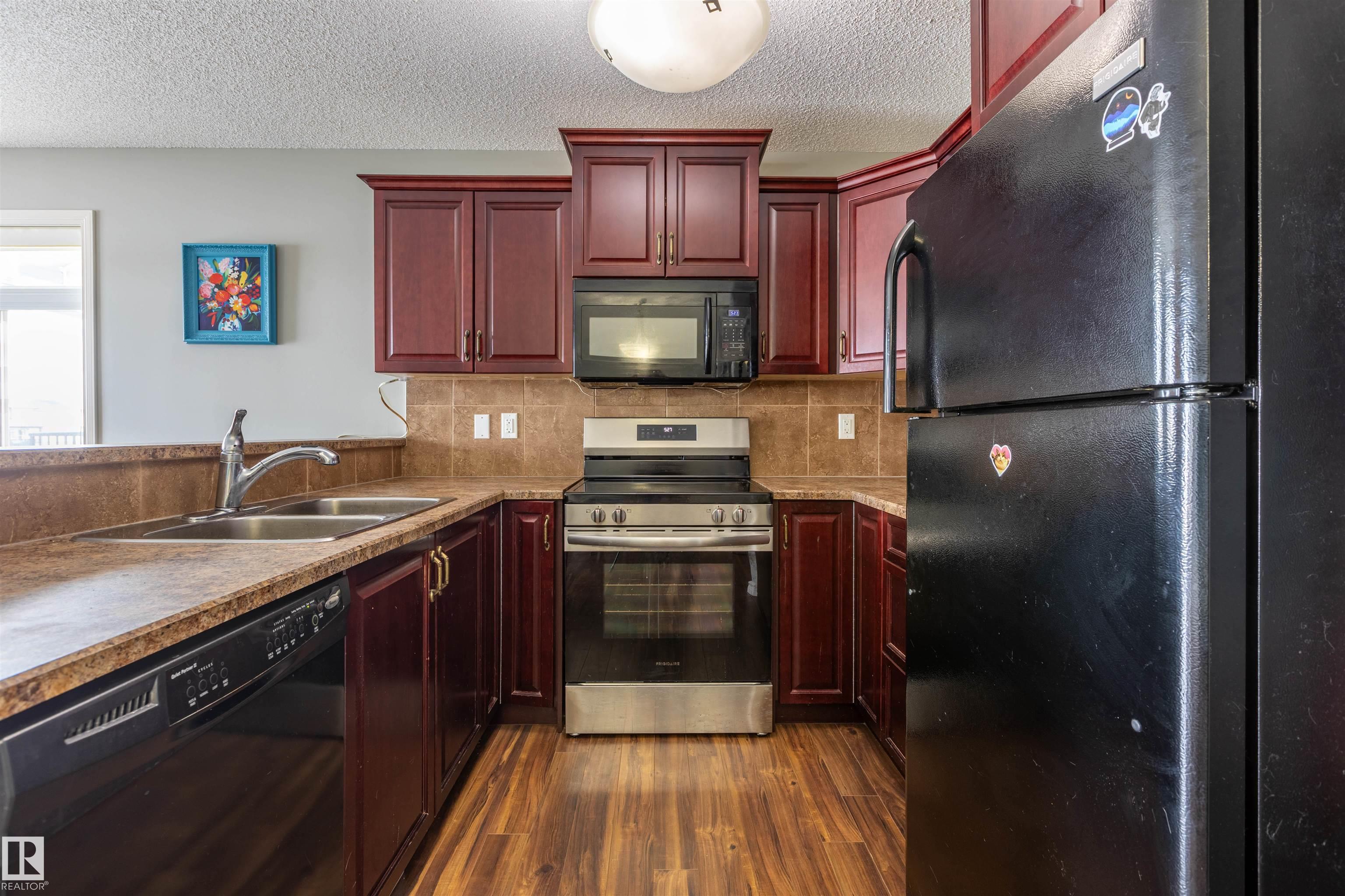 Photo 7 at 12 - 9511 102 Avenue, Morinville