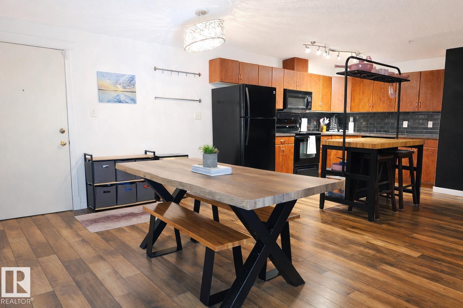 118 - 2430 Guardian Road NW, Glastonbury, Edmonton